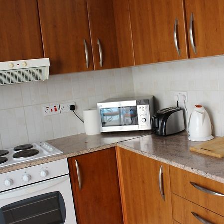Diana Townhouse 2 Apartment Пафос Екстериор снимка
