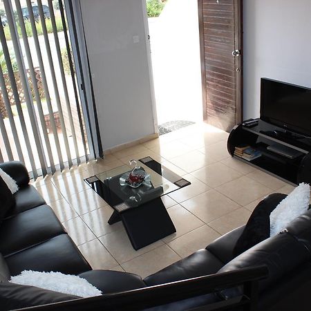 Diana Townhouse 2 Apartment Пафос Екстериор снимка