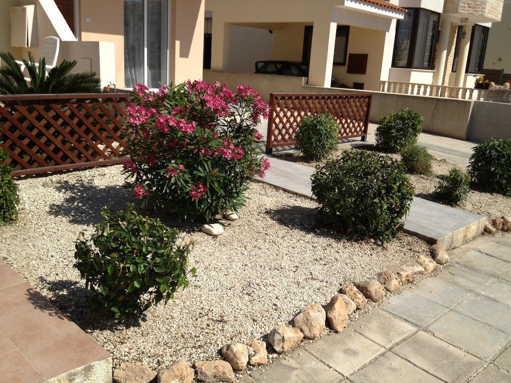 Diana Townhouse 2 Apartment Пафос Стая снимка