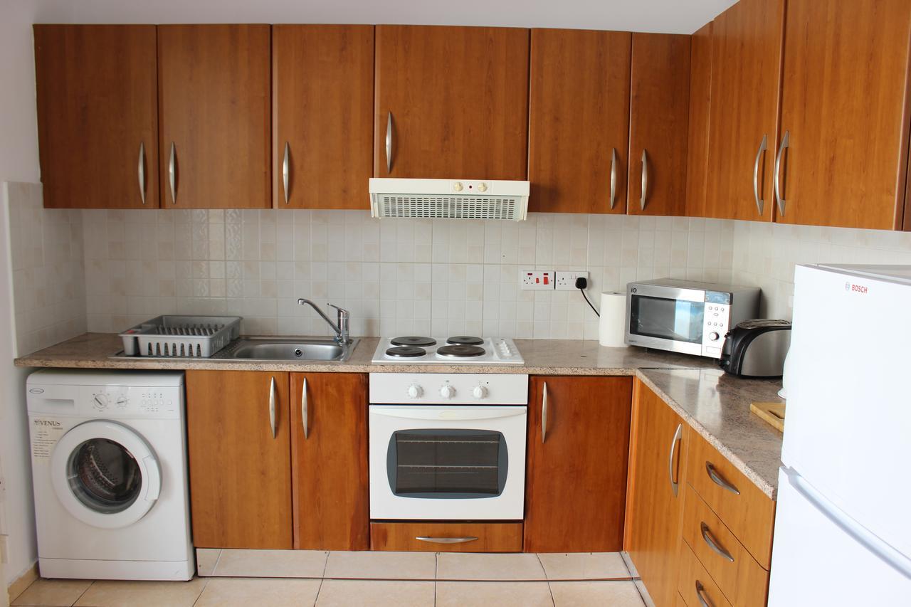 Diana Townhouse 2 Apartment Пафос Екстериор снимка