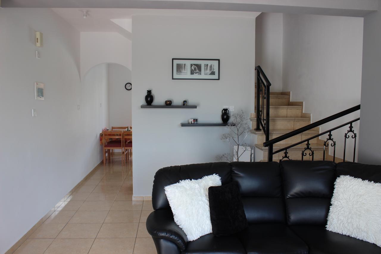 Diana Townhouse 2 Apartment Пафос Екстериор снимка