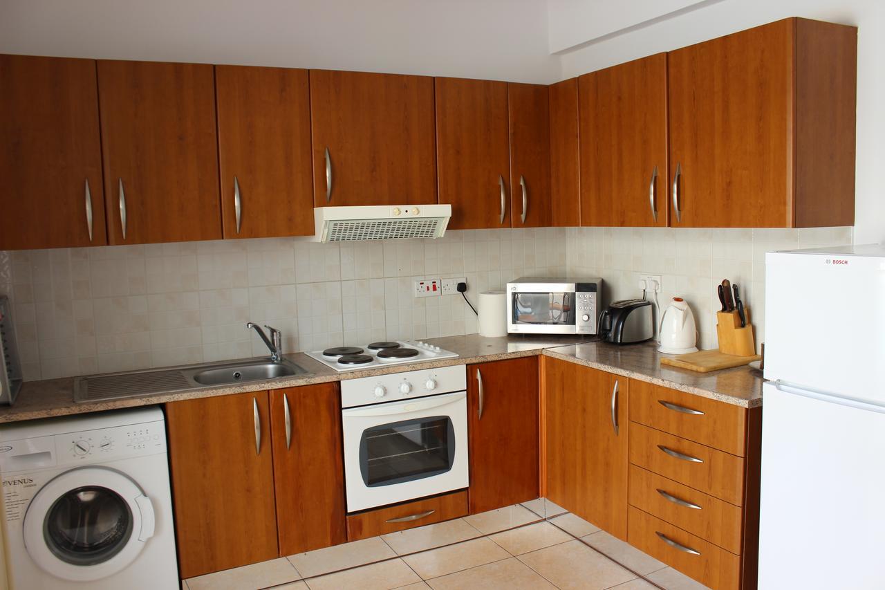 Diana Townhouse 2 Apartment Пафос Екстериор снимка